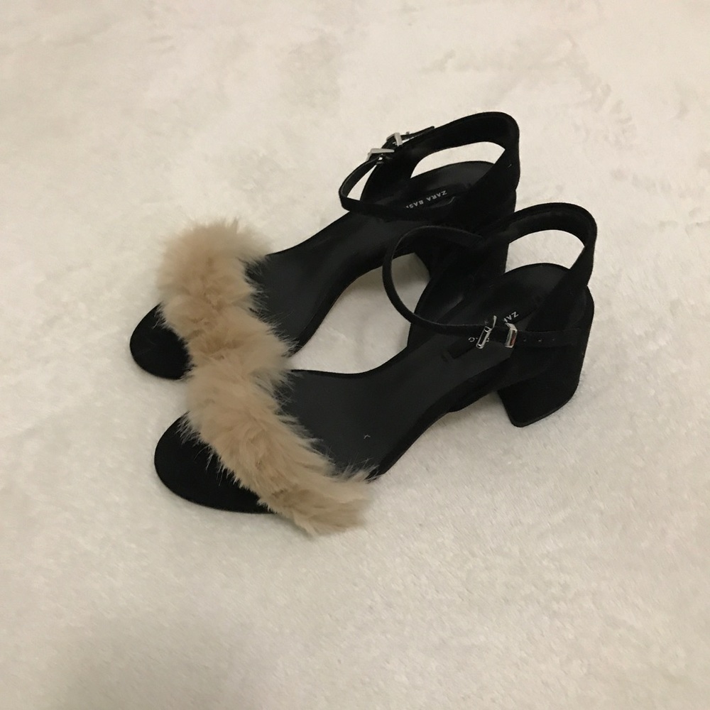 *NEW* Zara Faux Fur Block Heel Sandals